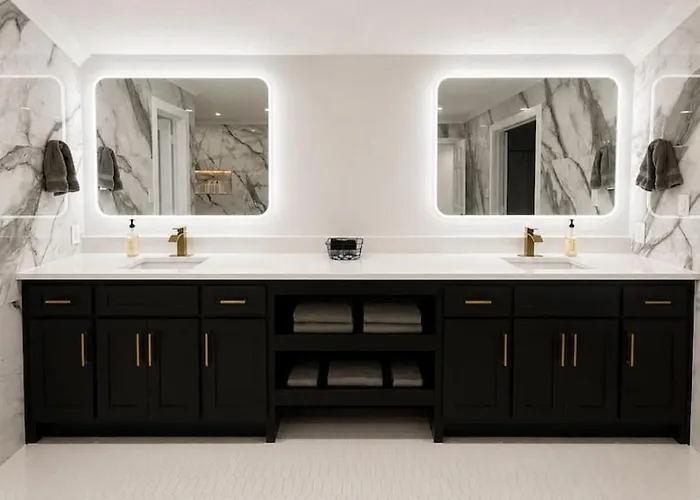 Holiday home Luxury South Retreat With Hot Tub And King Size Beds