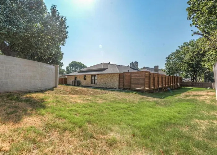 Holiday home Luxury South Retreat With Hot Tub And King Size Beds